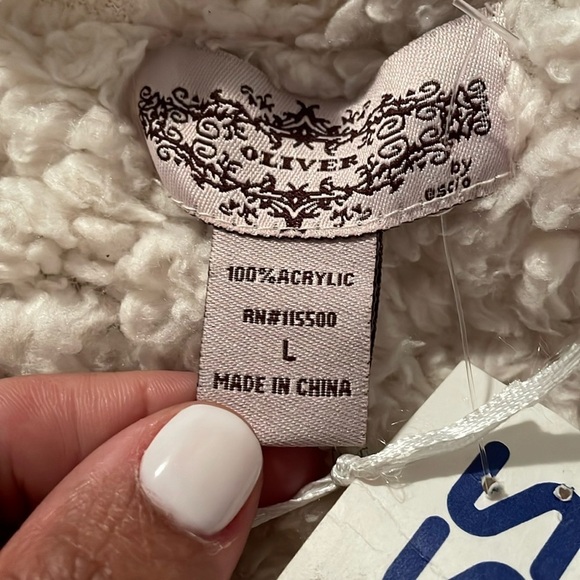 Oliver women Sherpa hooded vest with sparkles - Picture 5 of 14